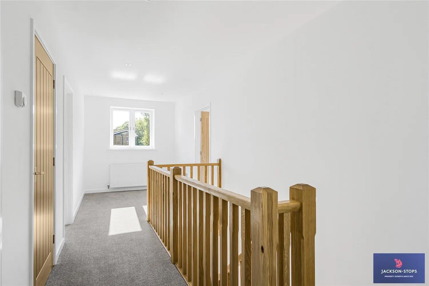 The Crescent, Caldecott, NN9 photo 27