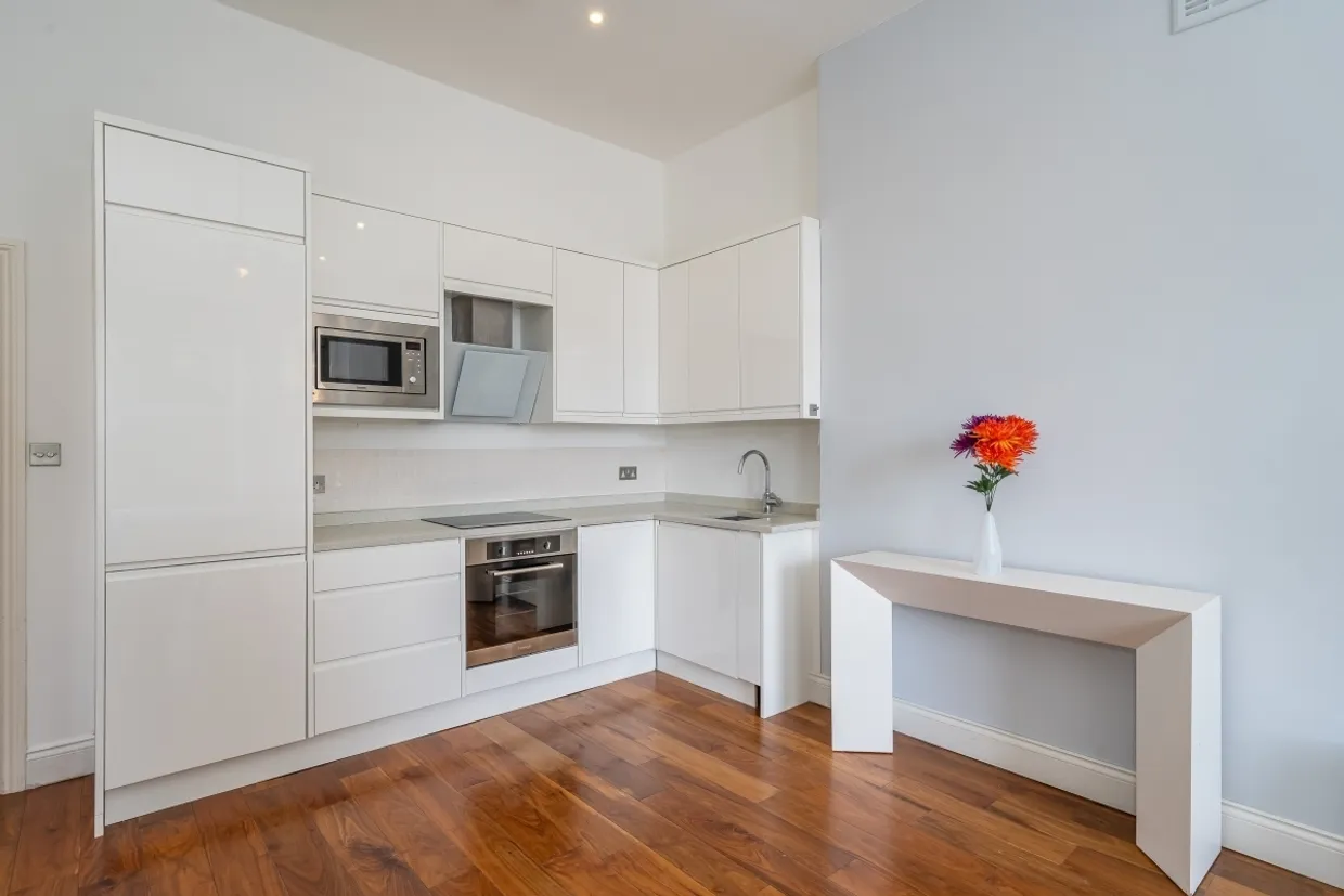 Fordwych Road London NW2 photo 8