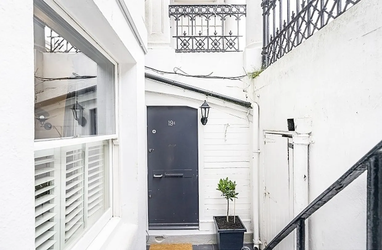Comeragh Road London W14 photo 15