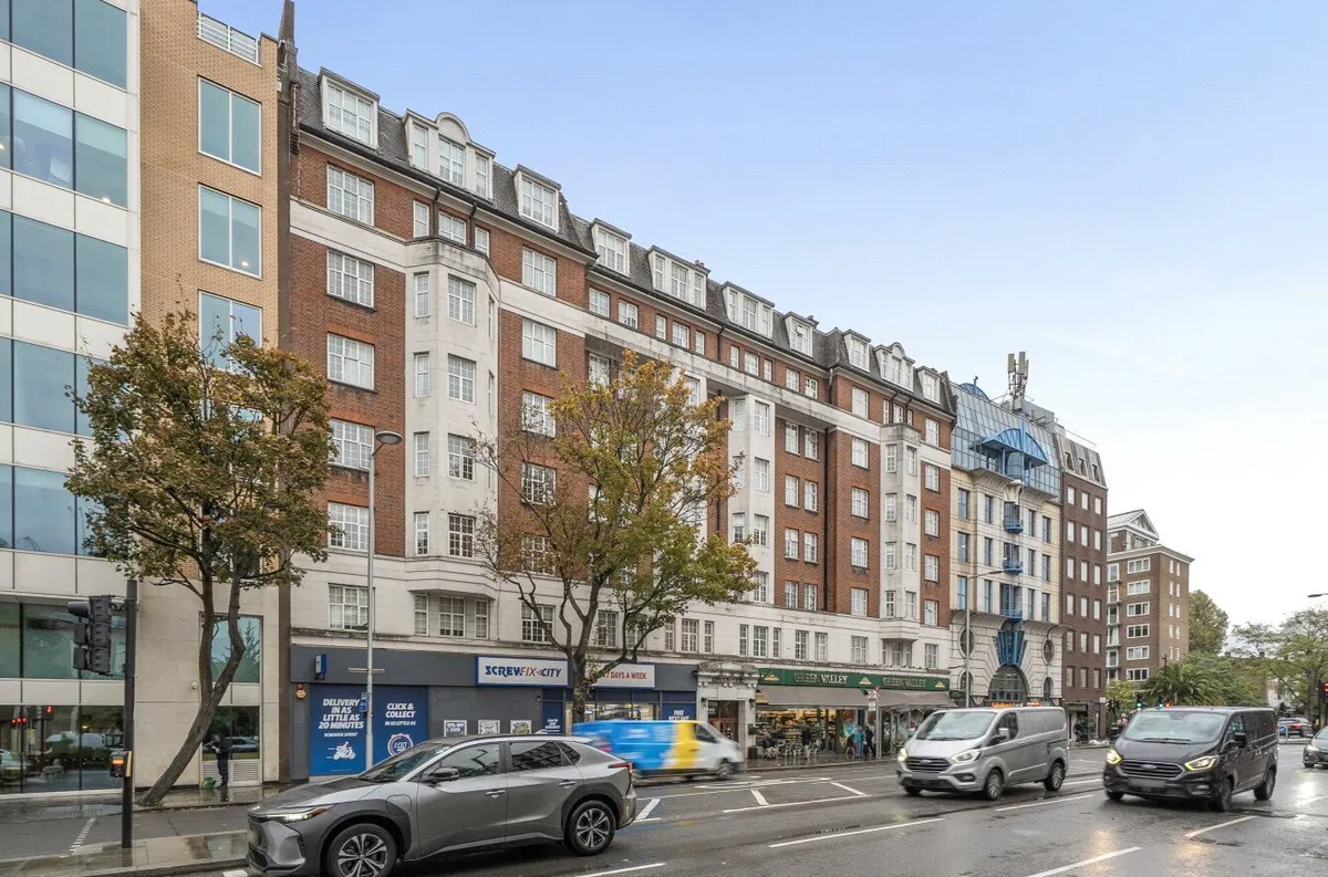 Kensington High Street, London, W14