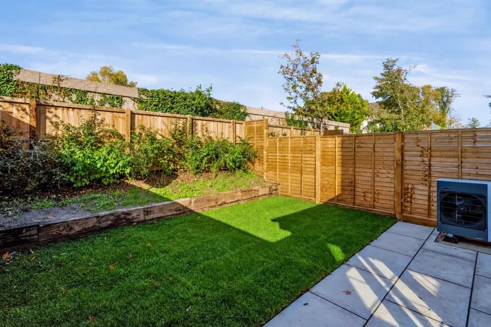 Chapel Gardens, Alton, GU34 photo 15