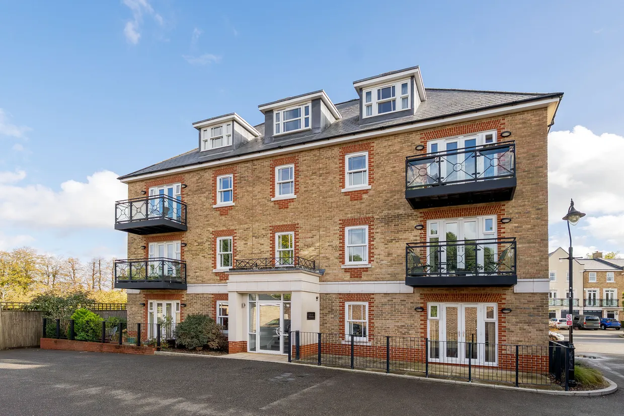 Gillis Square, London, SW15 photo 1