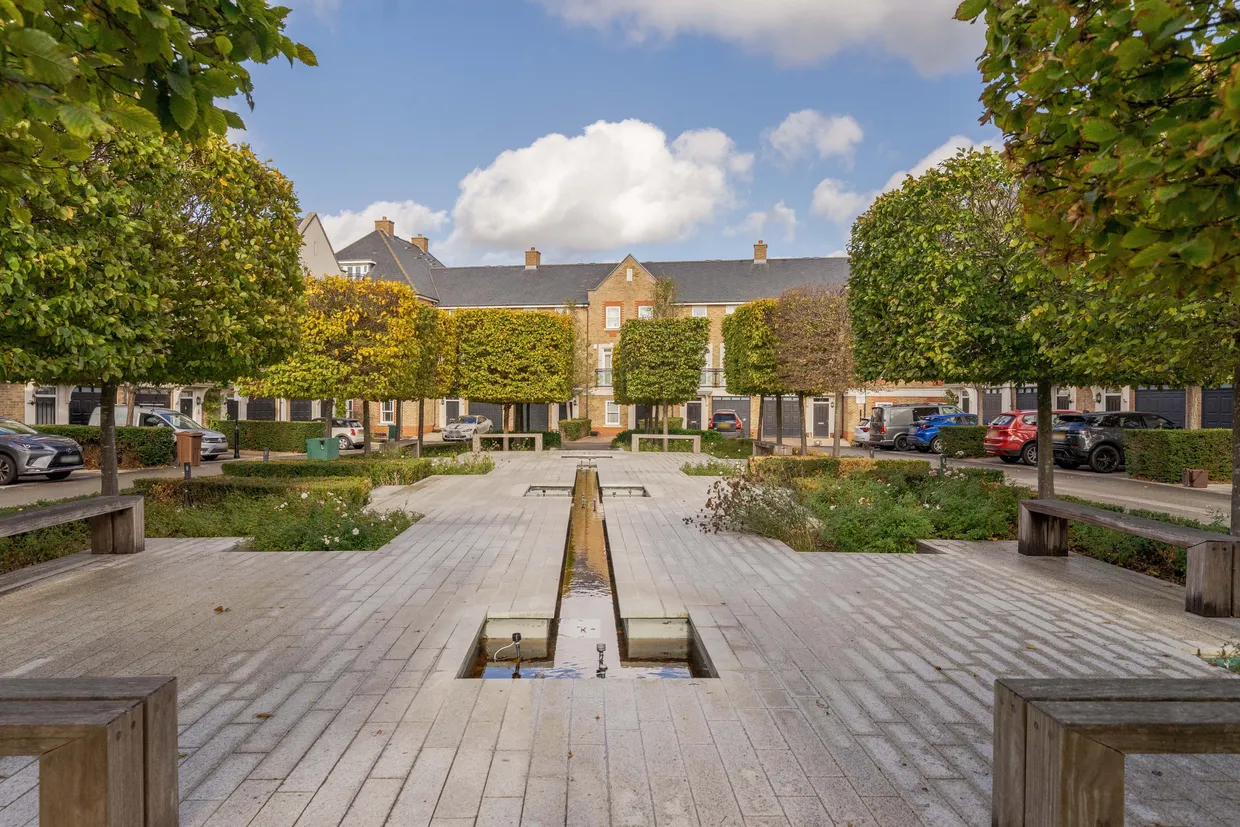 Gillis Square, London, SW15 photo 13