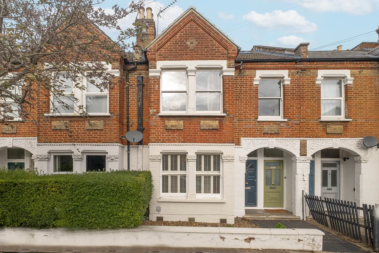Cargill Road, London, SW18 photo 2