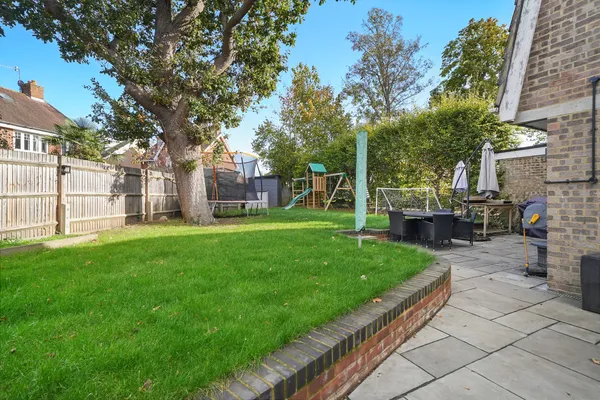 Dene Close, Horley, Surrey, RH6