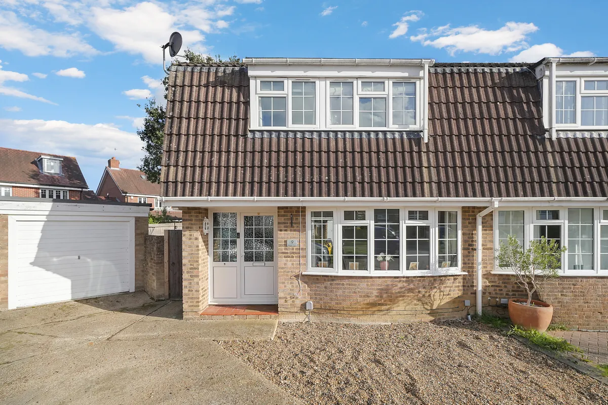 Dene Close, Horley, Surrey, RH6