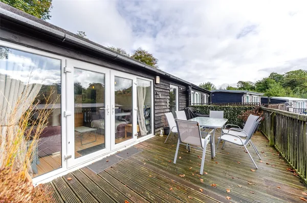 Glan Gwna Lodge, Caeathro, Caernarfon, Gwynedd, LL55