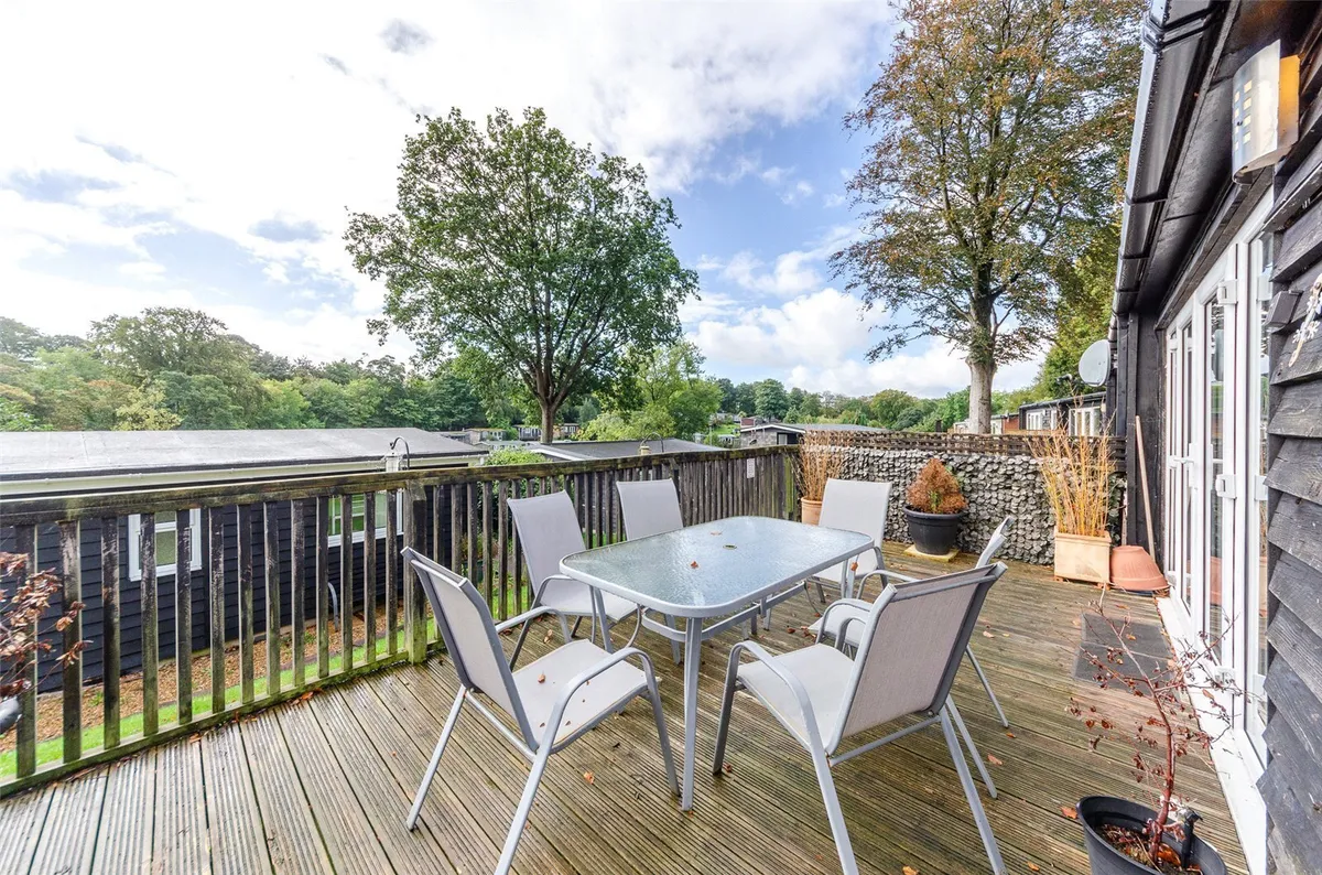 Glan Gwna Lodge, Caeathro, Caernarfon, Gwynedd, LL55