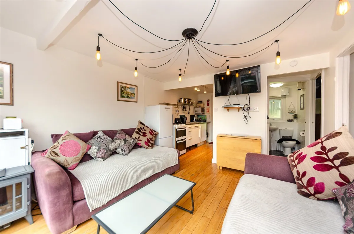 Glan Gwna Lodge, Caeathro, Caernarfon, Gwynedd, LL55