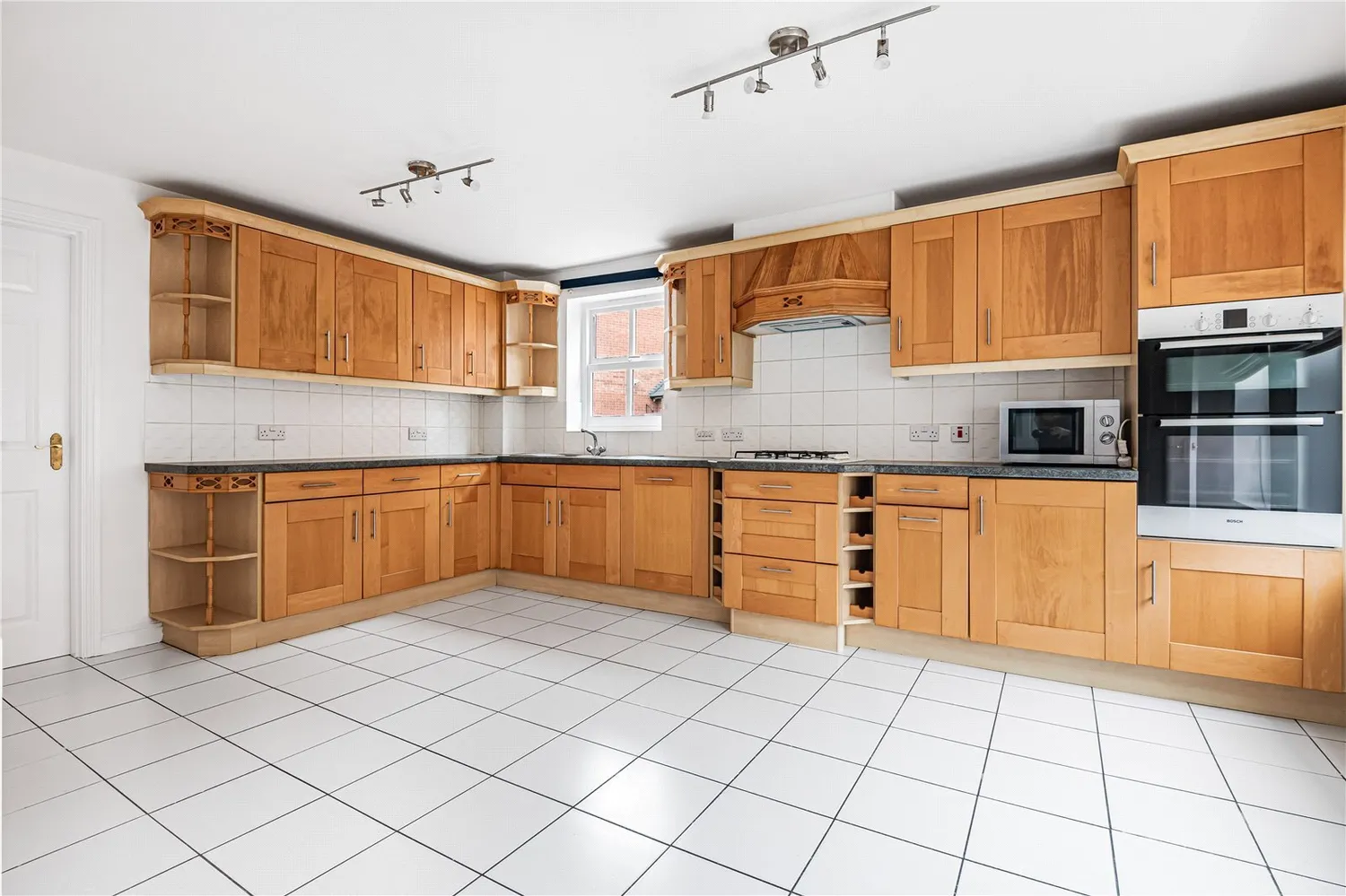 Exbury Lane, Westcroft, MK4 photo 4