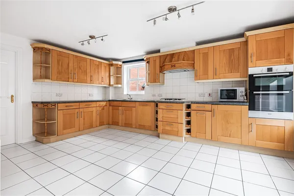 Exbury Lane, Westcroft, MK4 photo 4