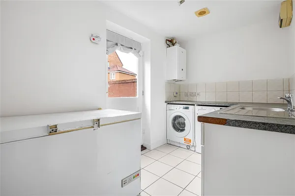 Exbury Lane, Westcroft, MK4 photo 6