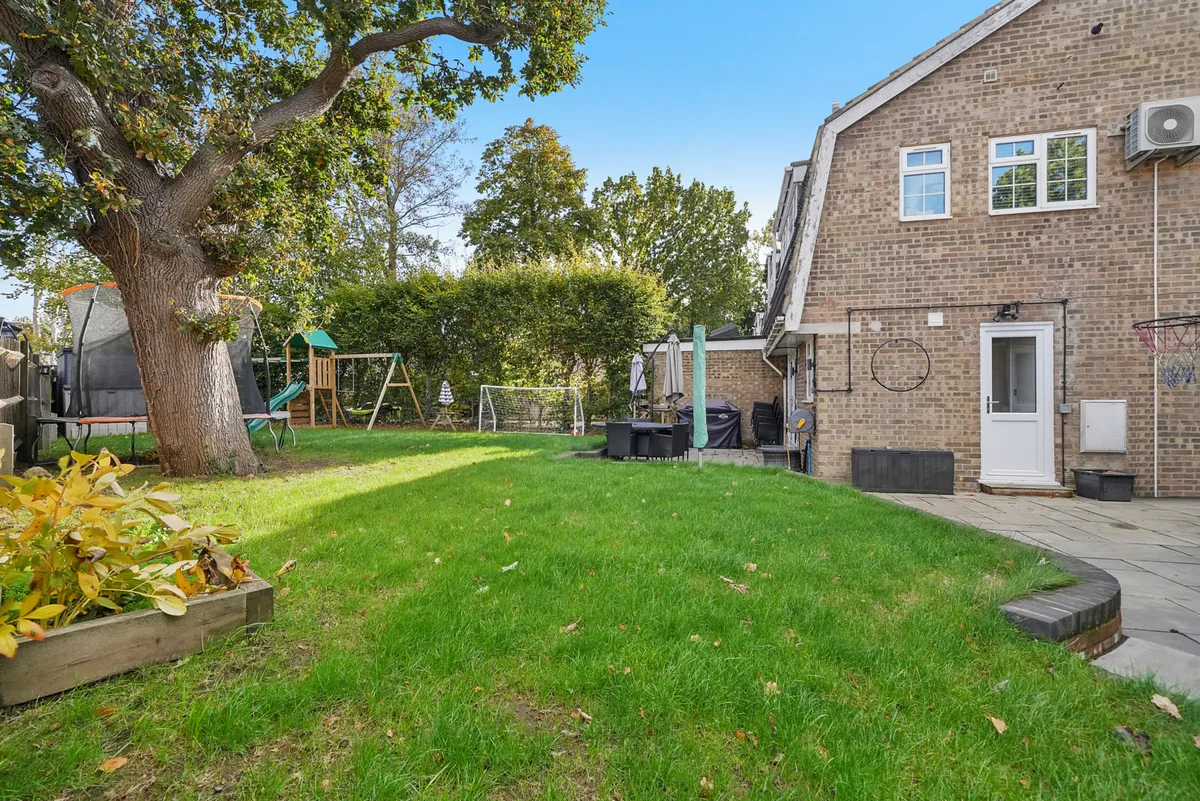 Dene Close, Horley, Surrey, RH6